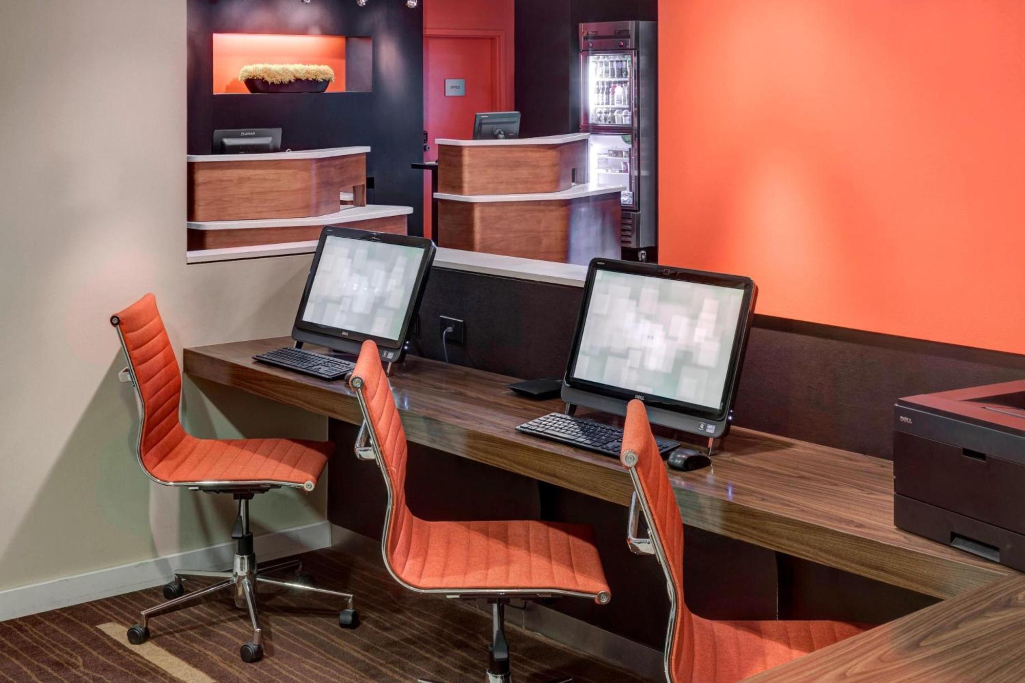 Courtyard By Marriott Wichita East Ξενοδοχείο Εξωτερικό φωτογραφία