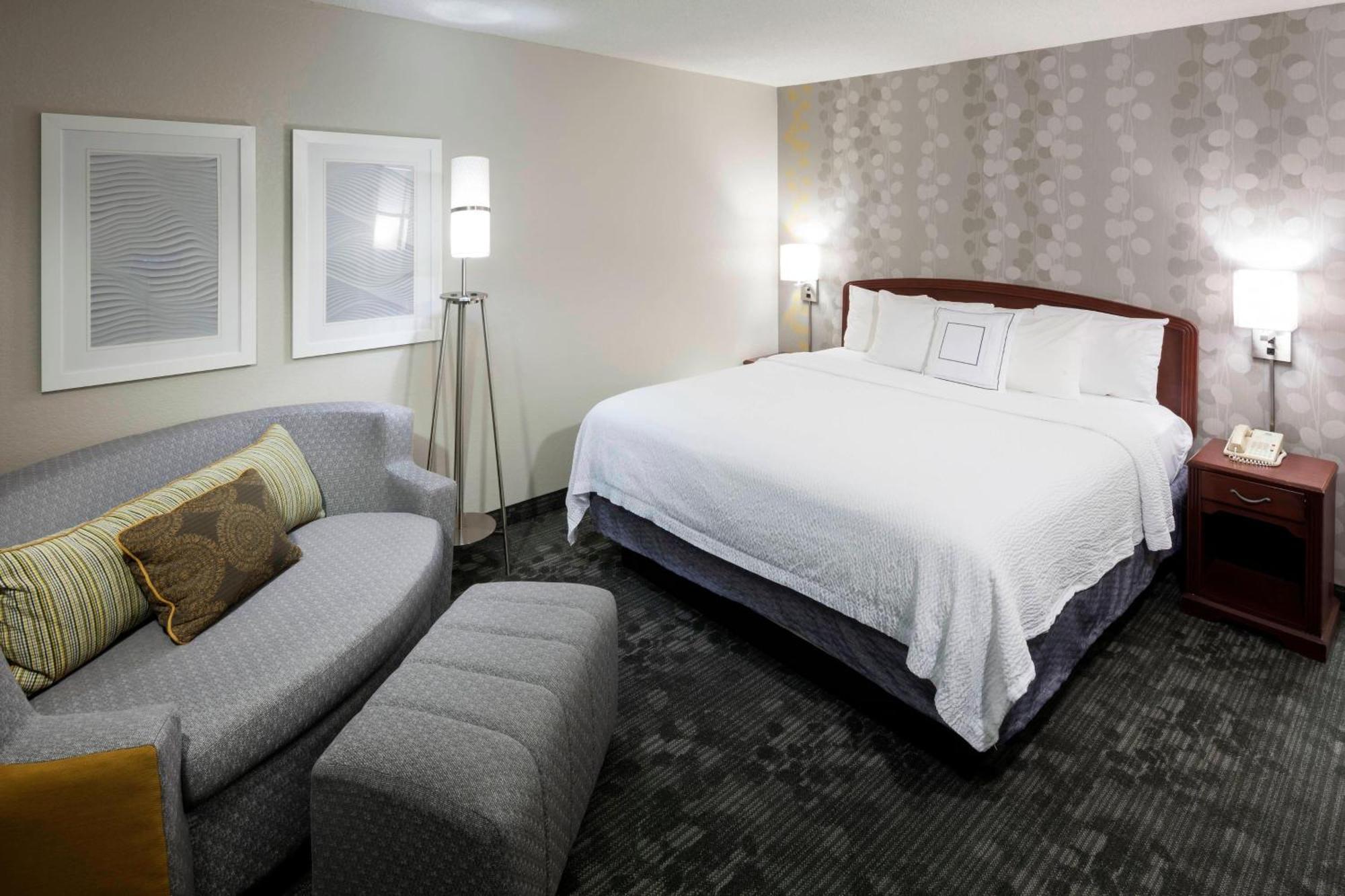 Courtyard By Marriott Wichita East Ξενοδοχείο Εξωτερικό φωτογραφία