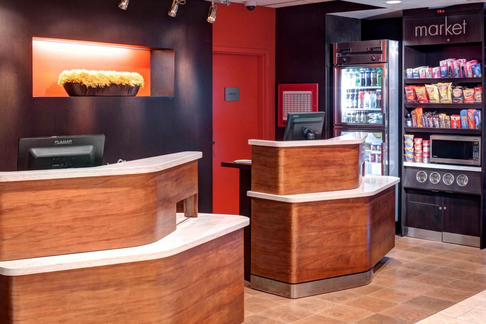 Courtyard By Marriott Wichita East Ξενοδοχείο Εξωτερικό φωτογραφία