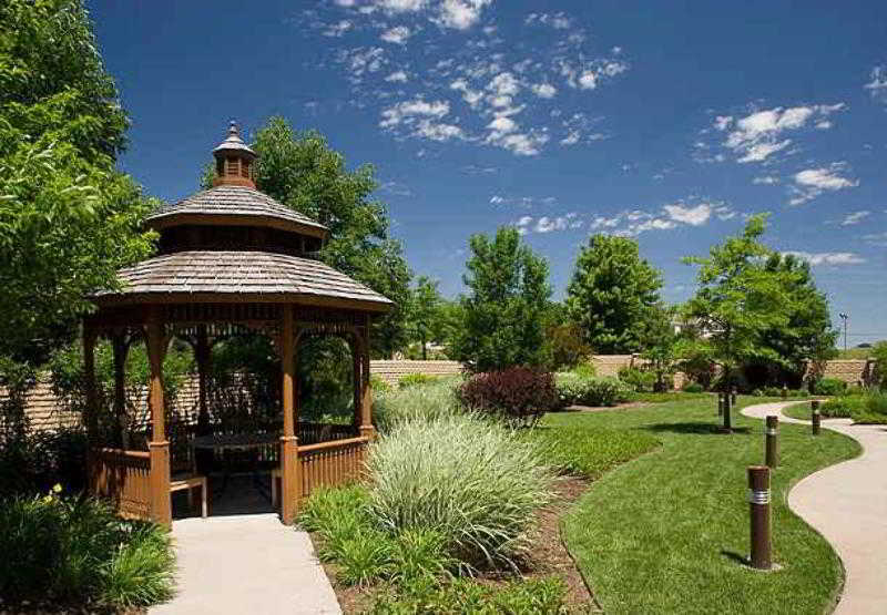 Courtyard By Marriott Wichita East Ξενοδοχείο Εξωτερικό φωτογραφία