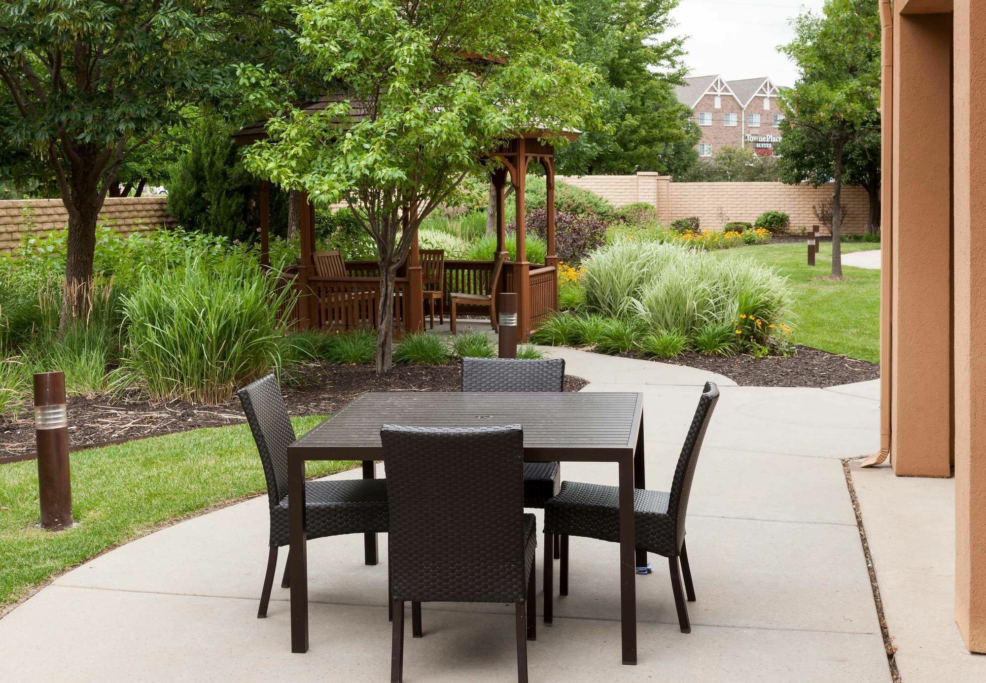 Courtyard By Marriott Wichita East Ξενοδοχείο Εξωτερικό φωτογραφία