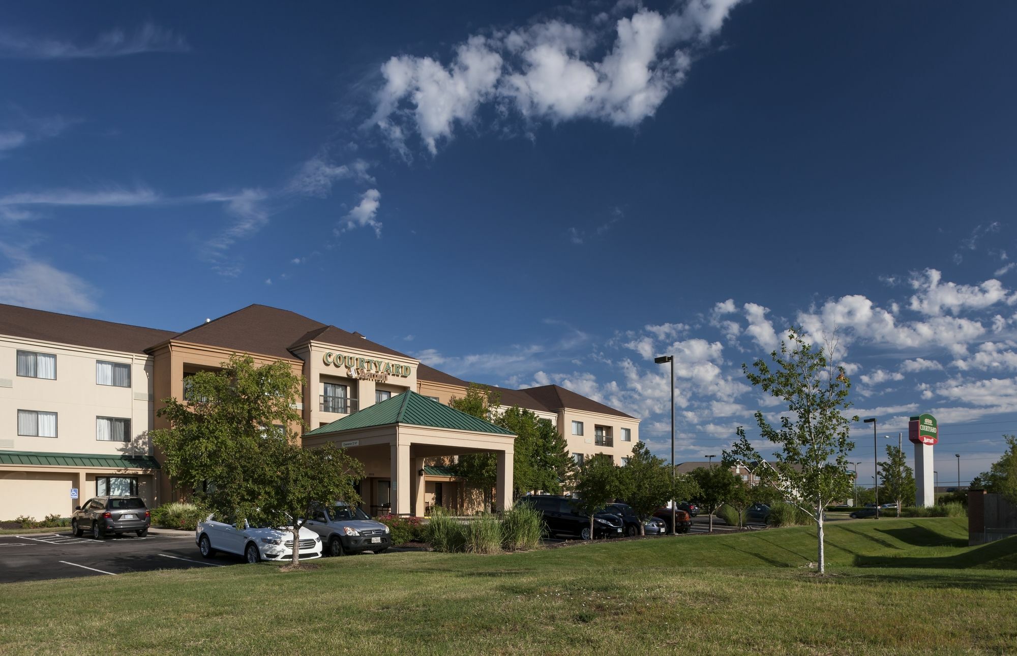 Courtyard By Marriott Wichita East Ξενοδοχείο Εξωτερικό φωτογραφία